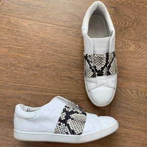 Vince Women's Slip-on Sneakers 8.5 snakeskin white